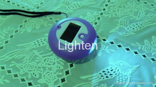 Solar & Cranking LED flashlight  2