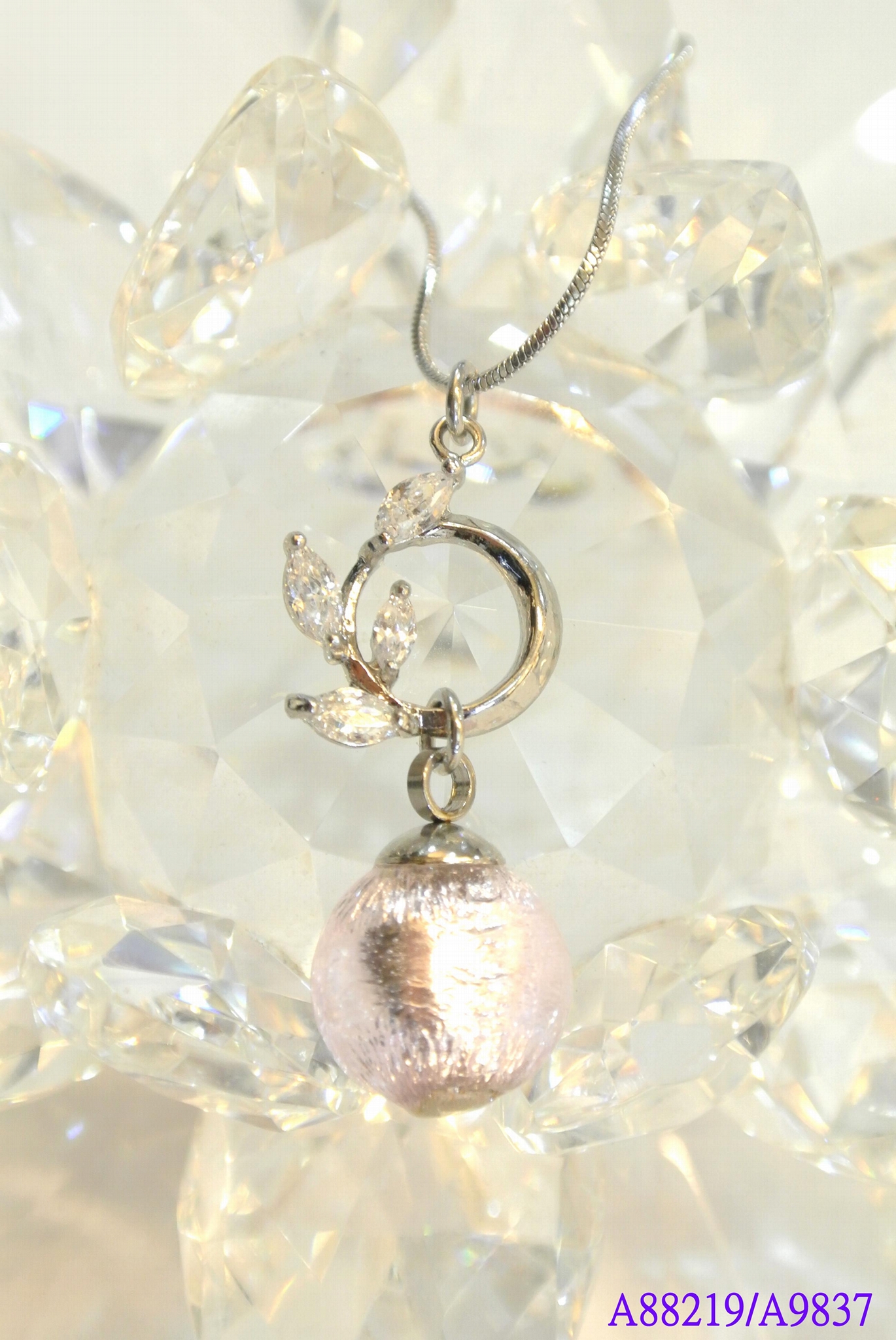 Waltz for Love Aroma Jewelry/ Aroma Necklace/ Diffusser Necklace A