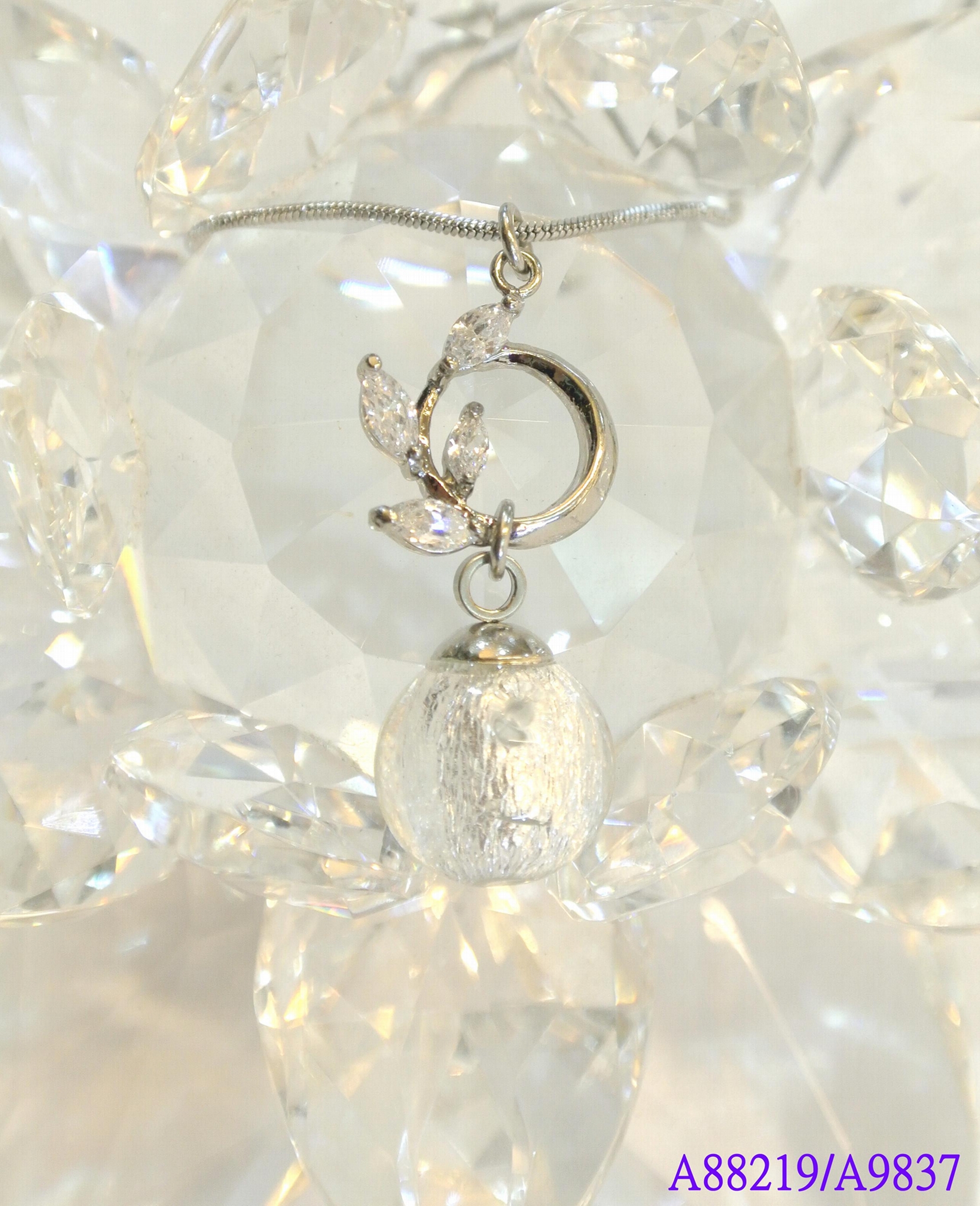 Waltz for Love Aroma Jewelry/ Aroma Necklace/ Diffusser Necklace A