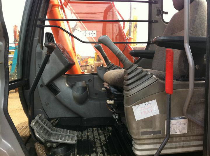 Used Hitachi ZX120 Excavator 2