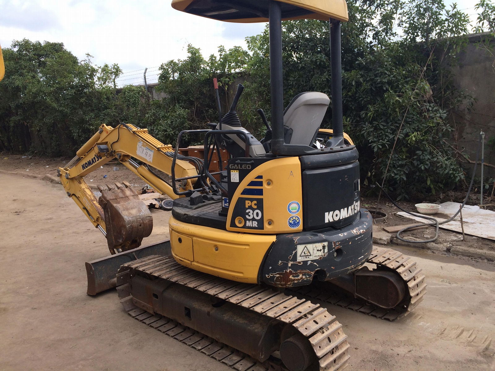 Komatsu PC30MR-2 EXCAVATOR 4