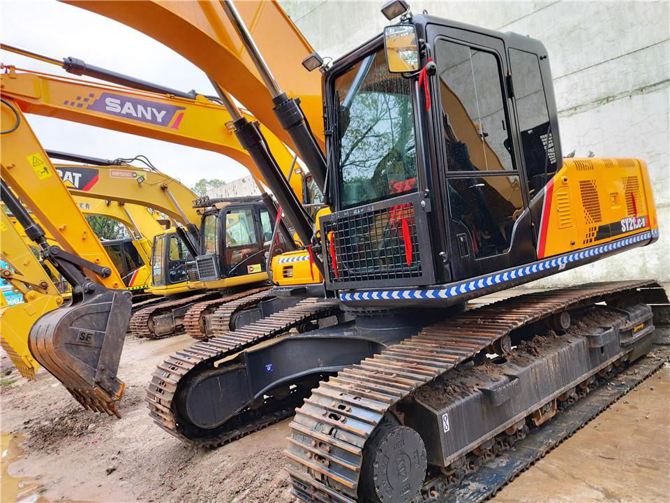 SANY SY215C-9 hydraulic excavator 3