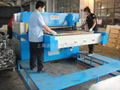 Four--column double--side hydraulic automatic feeding machine 4