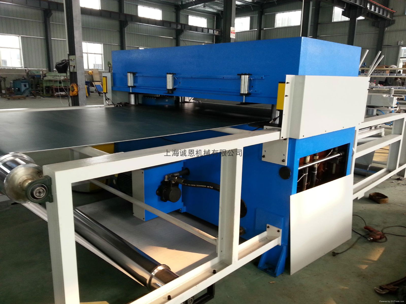 Automatic Conveyor Precise Four-Column Cutting Machine 3