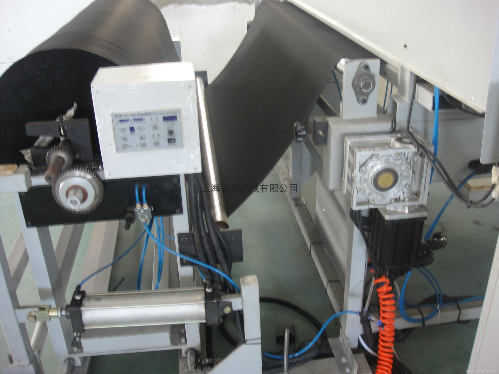 Curtain cloth cutting machine 5