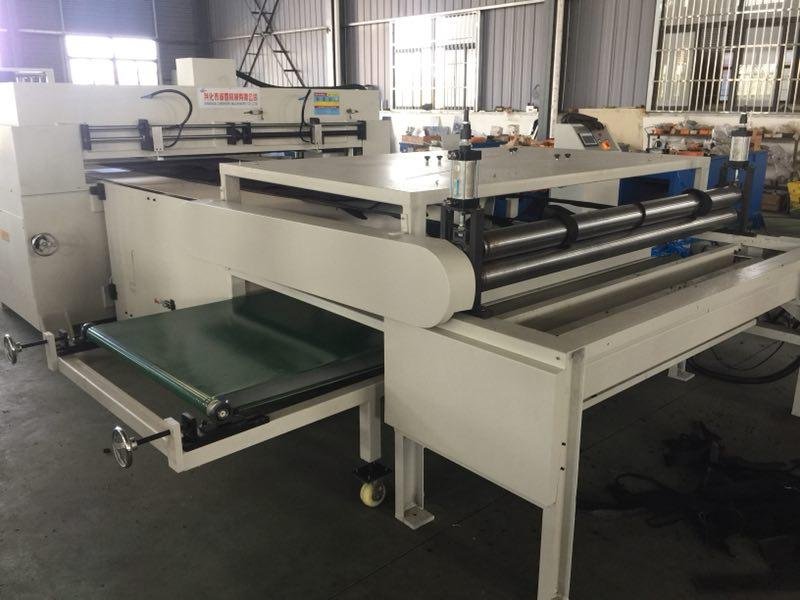 Full automatic cutting production line for automobile carpet 4