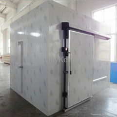 Cooling cold storage room for fresh fruits and vegetables