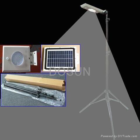 Integrated Solar LED Street Light 3