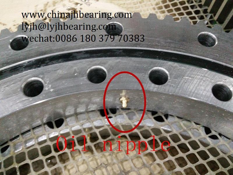 MTE-470 Belong to four point contact ball slewing bearing with external teeth, 3