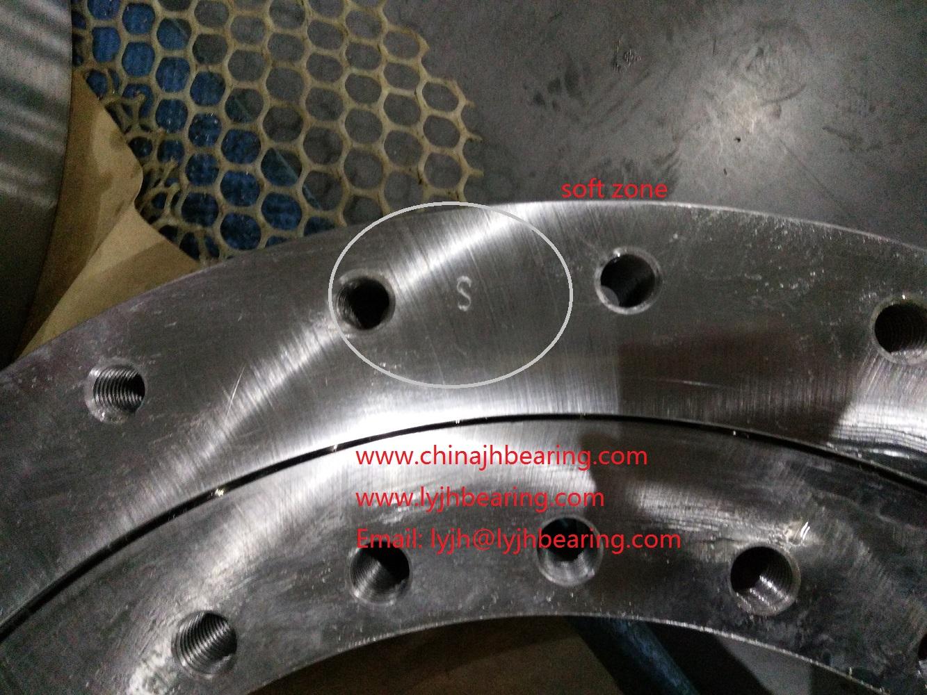 010.30.500 four point contact ball slewing bearing 602x398x80mm mining machine u 3