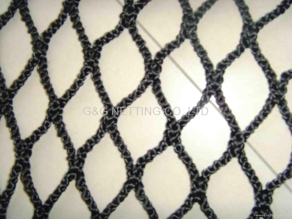 RASCHEL KNOTLESS  FISHING NETTING 3