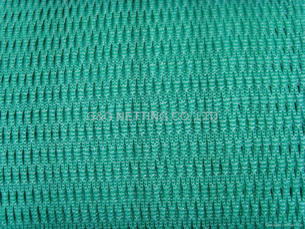 POLYETHYLENE KNOTLESS NET AND NETTING