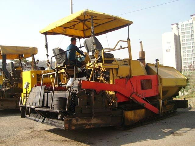 used asphalt finisher 5