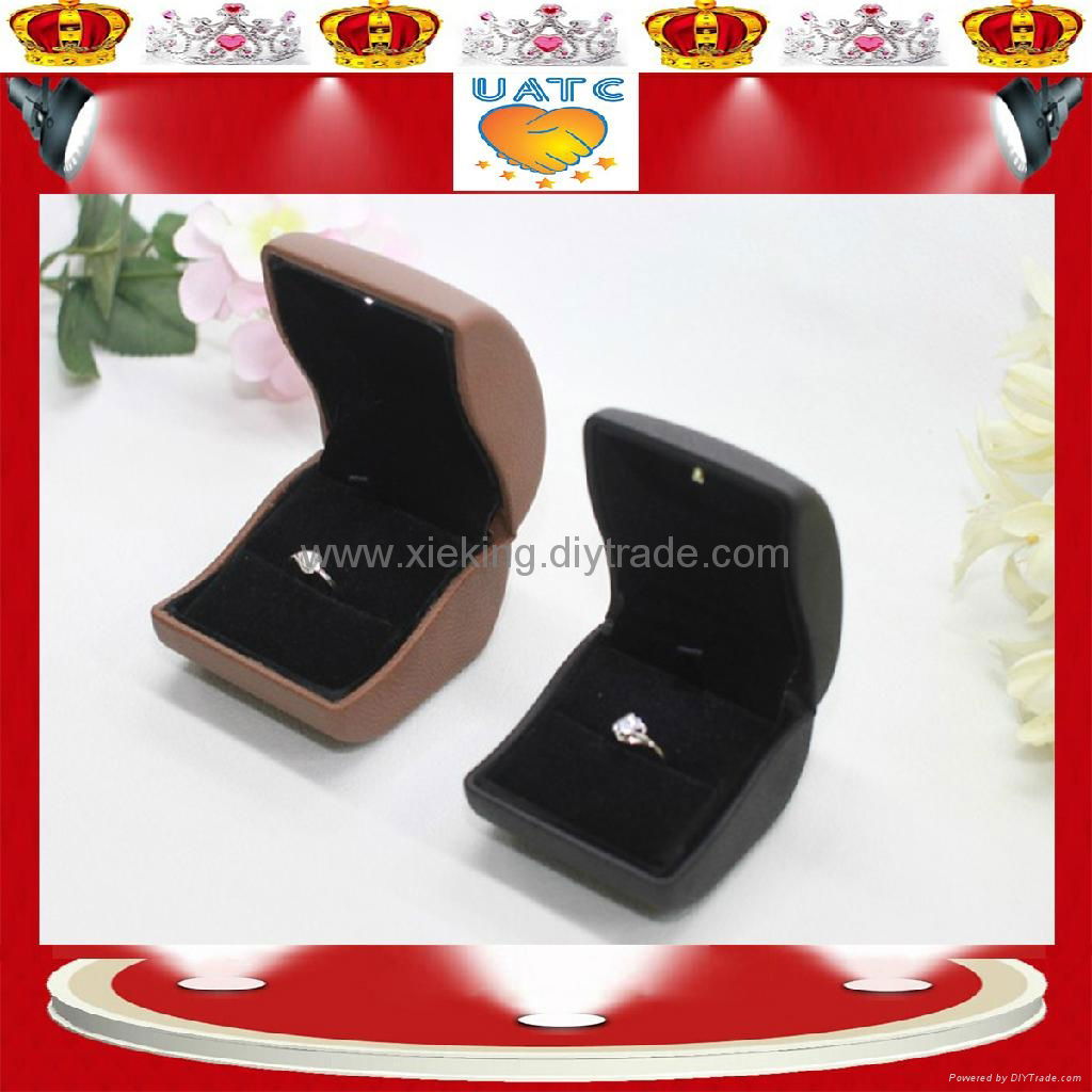 LED Light Ring Box