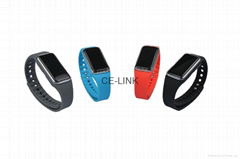  Smart Wristbands for Your Family and Your Health with Waterproof Design