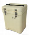 Portable cooler box  4