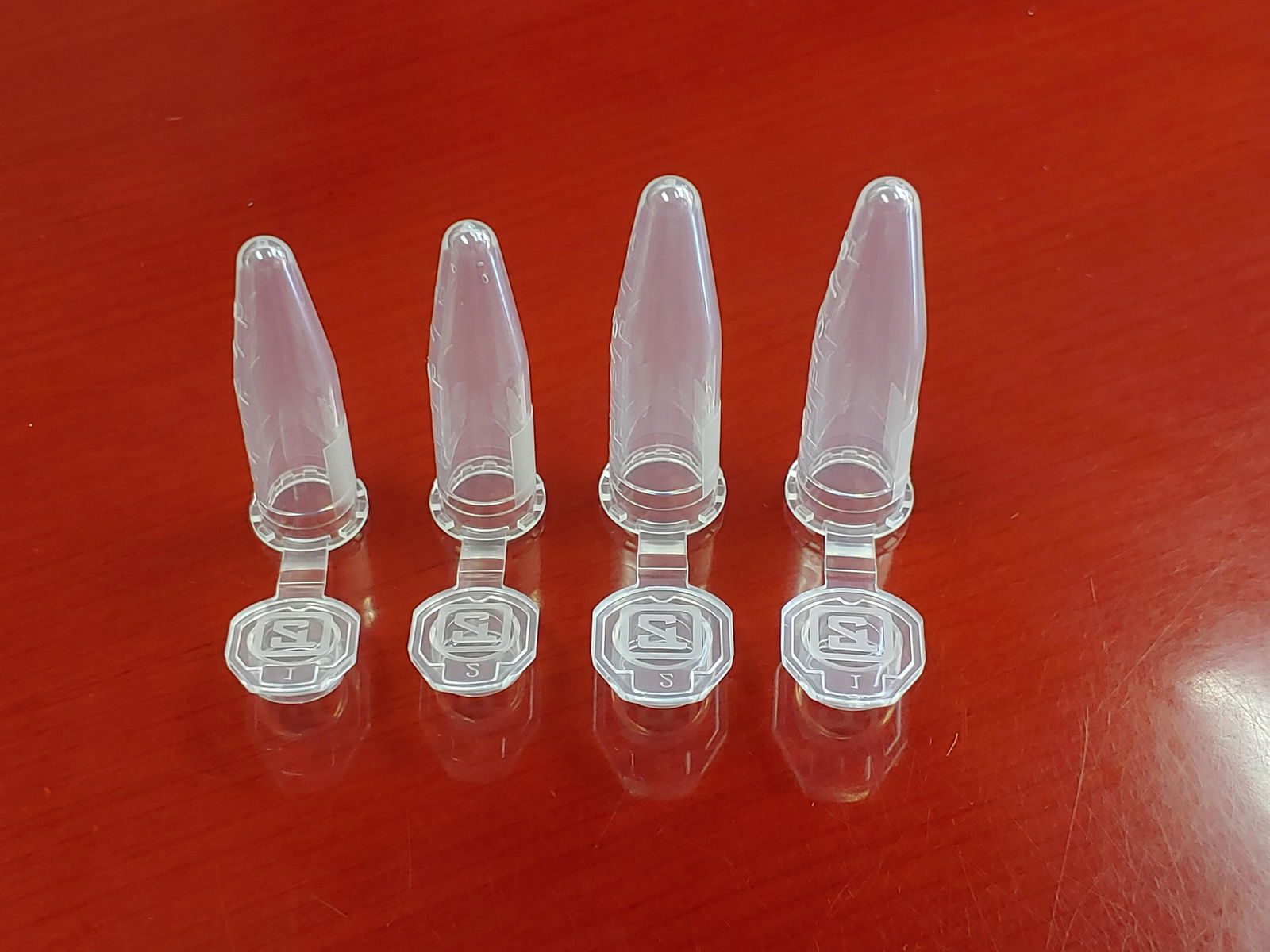 SKYLUX Low Protein Binding Micro Centrifuge Tubes 3