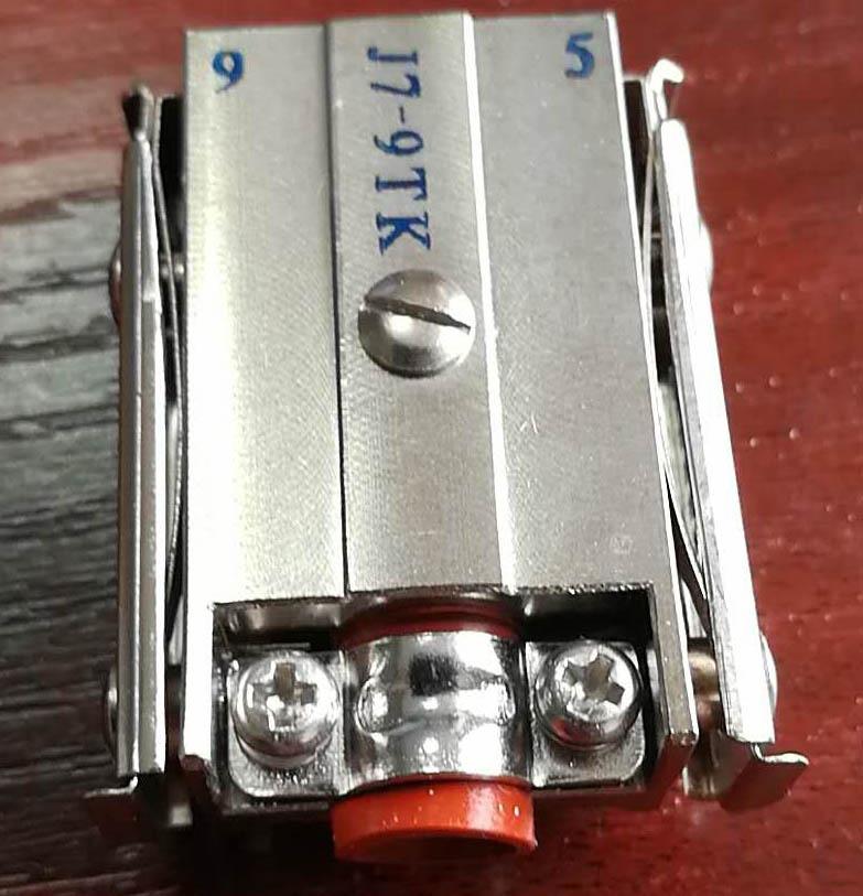 J7系列軍品矩形接插件 3