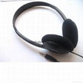 3.5mm low cost disposable earbud headphone for hospital ,school library ,gyms 4