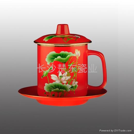 中國醴陵紅瓷荷花將軍杯 2