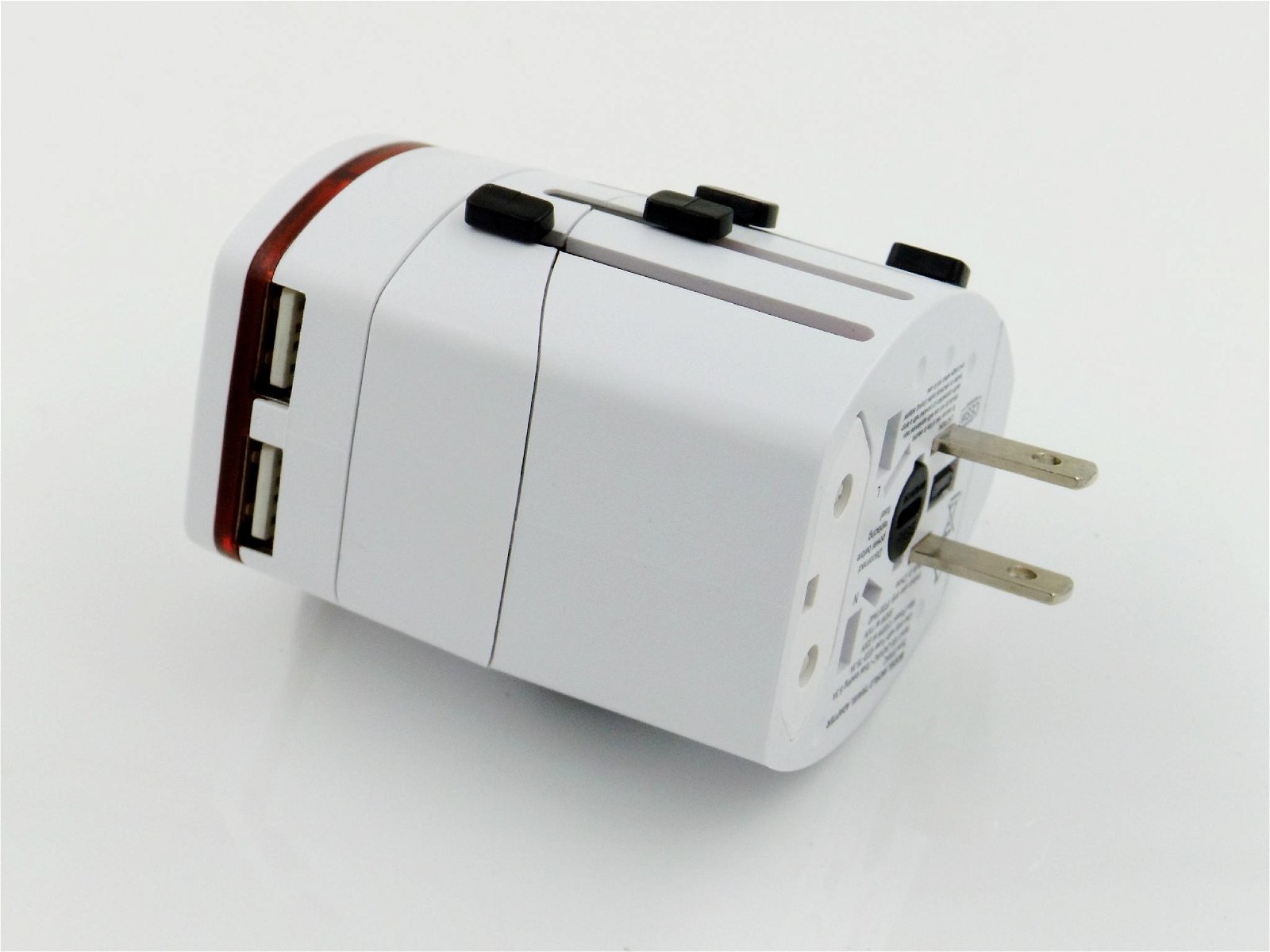 Wholesale power plug universal travel adapter with safety shutter 3