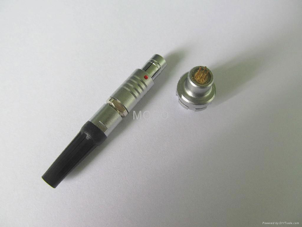 F series connectors with half shell 3