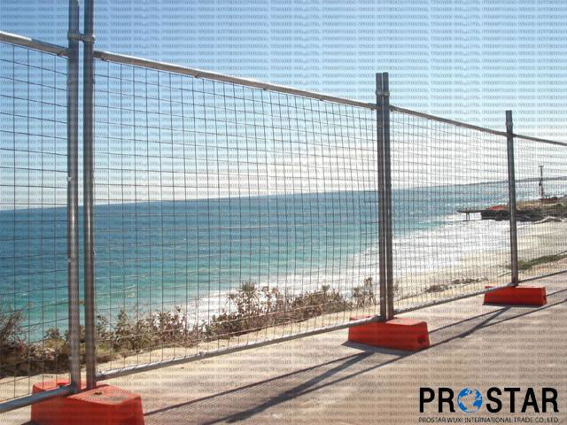 Multi-Purpose Temporary Fence Panel with Safety Orange Feet