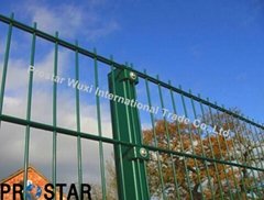Multiple Size Double-Wire Welded Fence