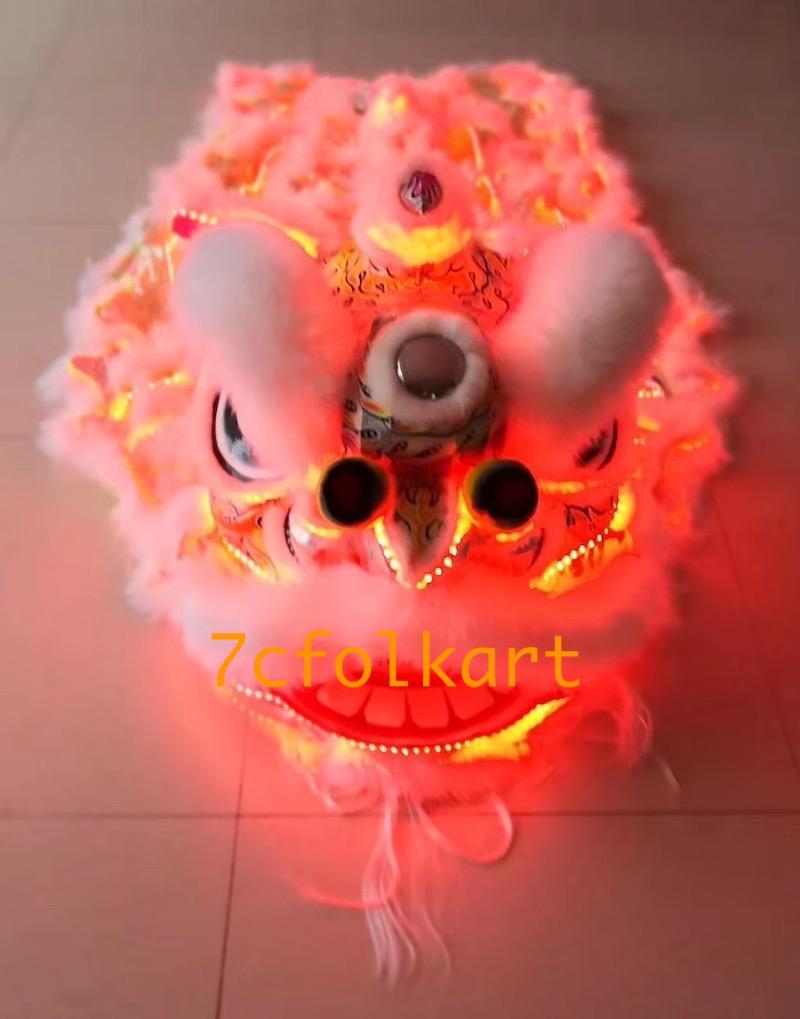 Beautiful LED Lions in different colors 3