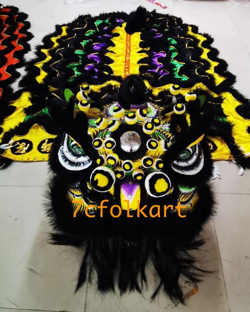 Beautiful painting Futsan style traditional lion head