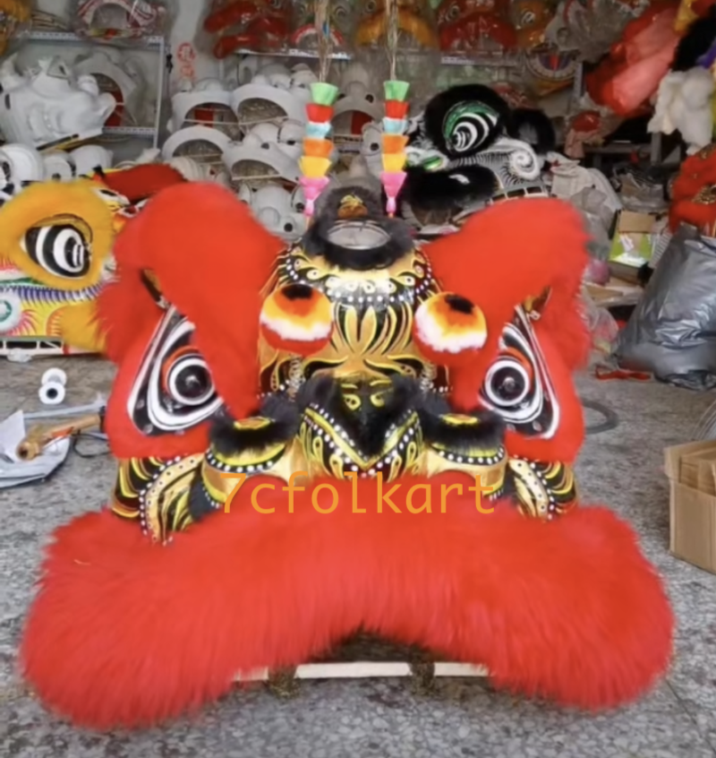 Futsan style lion head with red fur