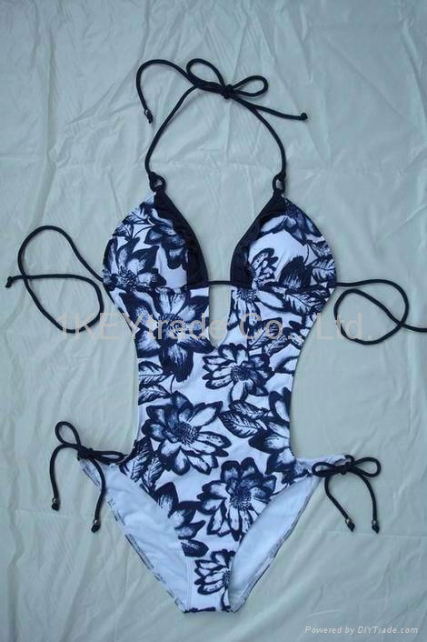 2012 Latest Designed Hotsale Sexy Bikini for Lady Wholesale Swimsuits Beachwear