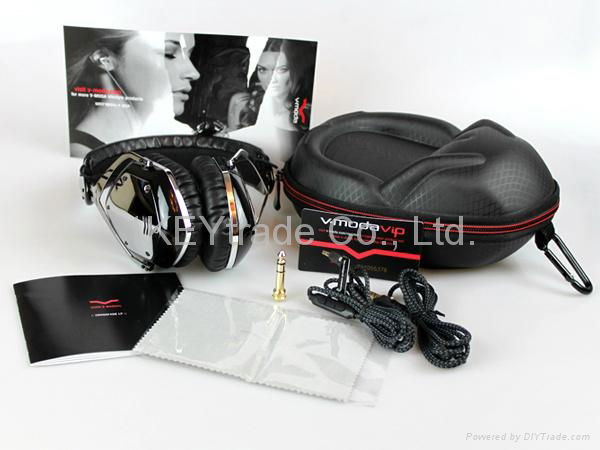 2012 New Arrival Hottest V-Moda Headphones AAA Quality Black and White Headset 3