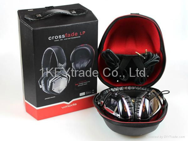 2012 New Arrival Hottest V-Moda Headphones AAA Quality Black and White Headset 5