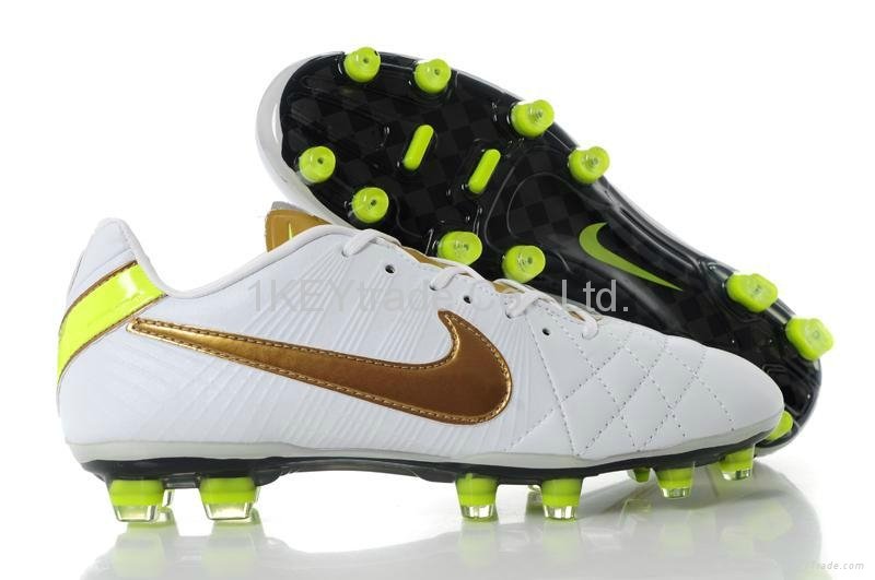 2012 New Arrival Soccer Shoes Tiempo Legend IV High Quality Football Shoes Hot 4