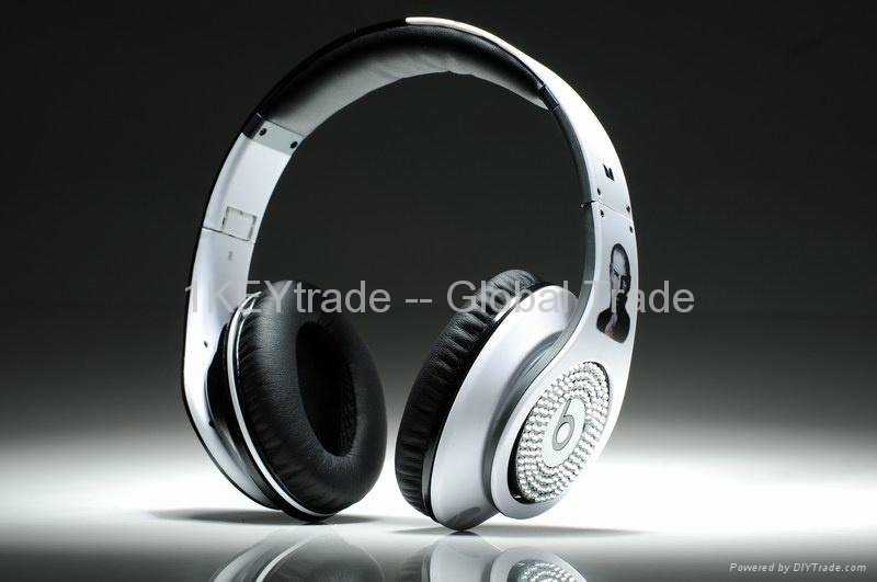 Monster Studio Headphone with Diamonds for Steve Jobs