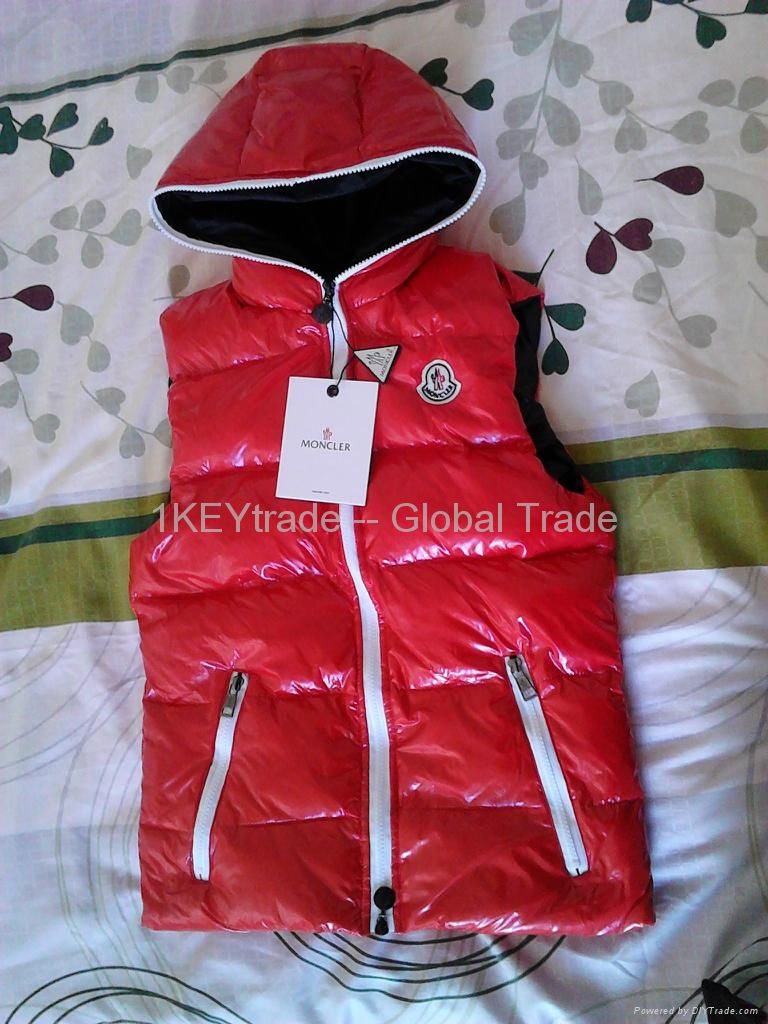 Promotional Down Jacket in Medium Size AAA Quality Down Jacket 49USD