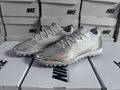 Dropshipping Men Football Shoes Silver
