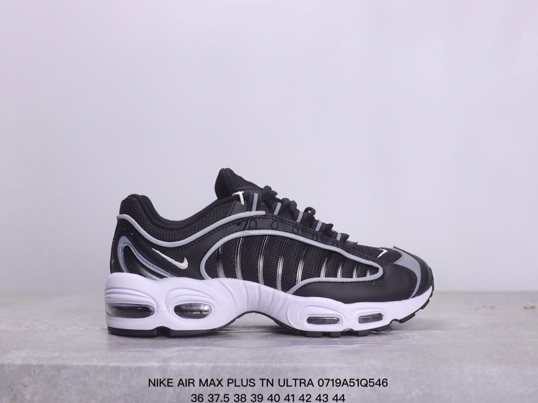      AIR MAX PLUS TN ULTRA Shoes Men      Sneakers Light Running Shoes 4