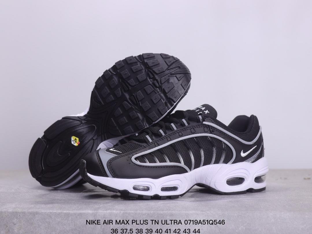      AIR MAX PLUS TN ULTRA Shoes Men      Sneakers Light Running Shoes 2