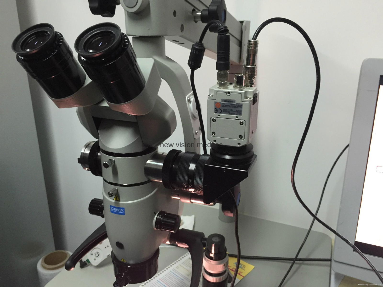Digital video recording system for operating microscope
