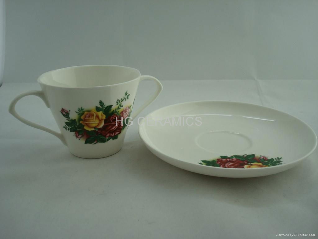 fine bone china double handle mug  with saucer  3