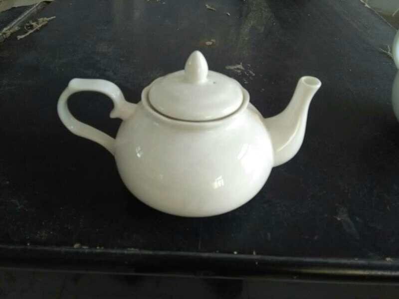 Bone China teapot , pumpkin shape   2