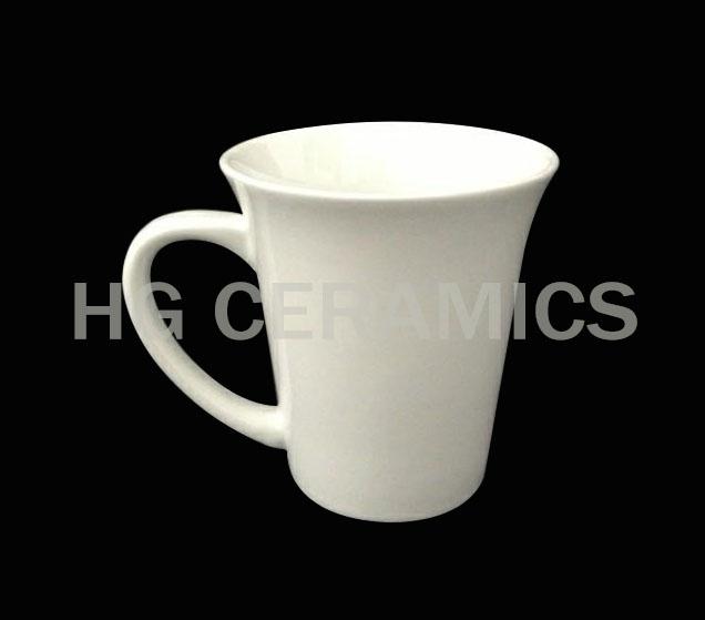 Flared ceramic mug 