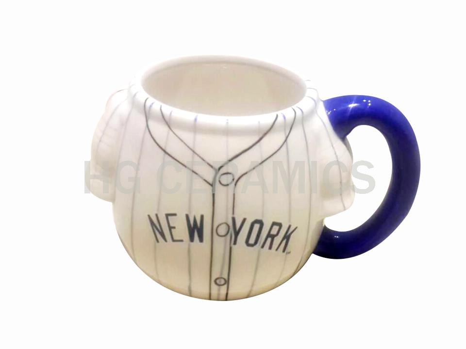 Ceramic T-shirt mug 