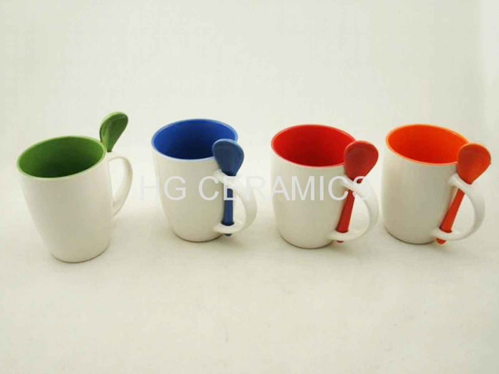 Ceramic mug with spoon 