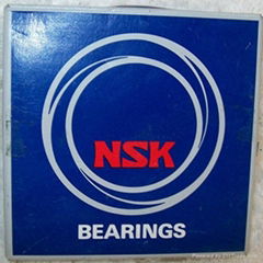 NSK 22212EAE4 Self-aligning roller bearing 