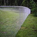 hot galvanized coated cyclon fencing 3