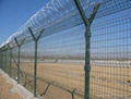 welded wire mesh fence with curves 5