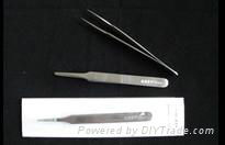 Tweezers for membrane